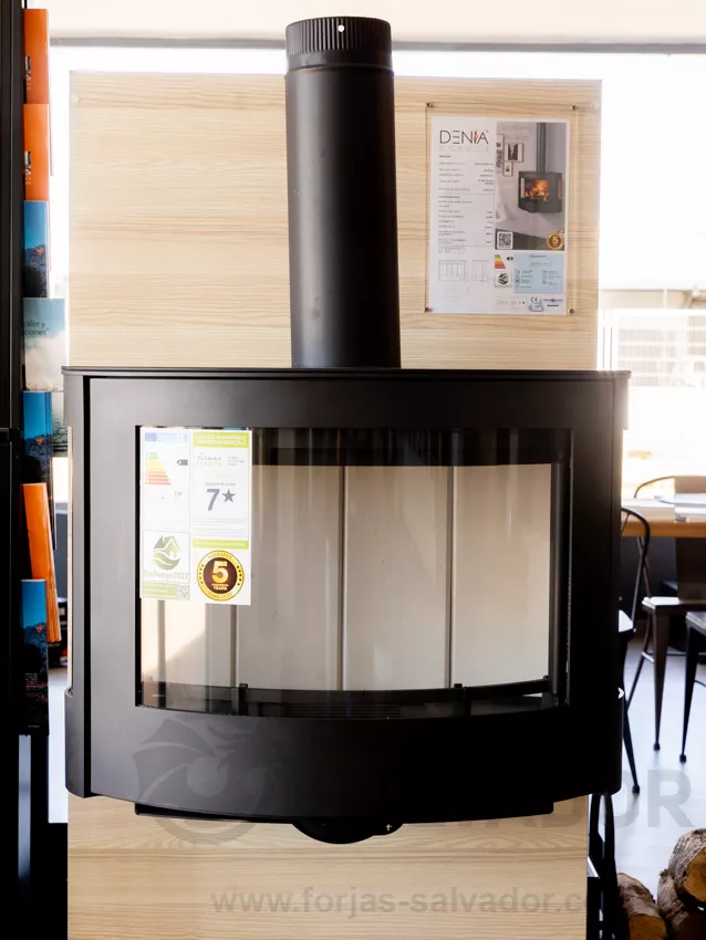 Puede ver Denia Stoves Elyps Wall en nuestro showroom.